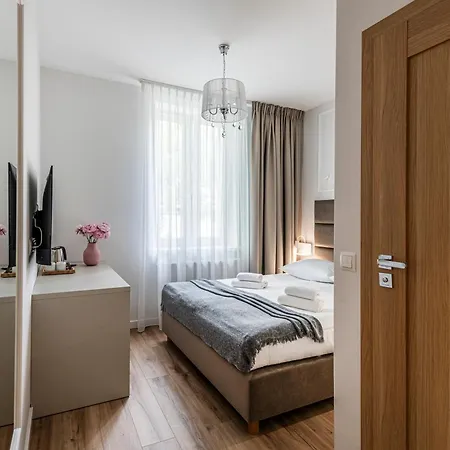 Lapwing Nest 소포트